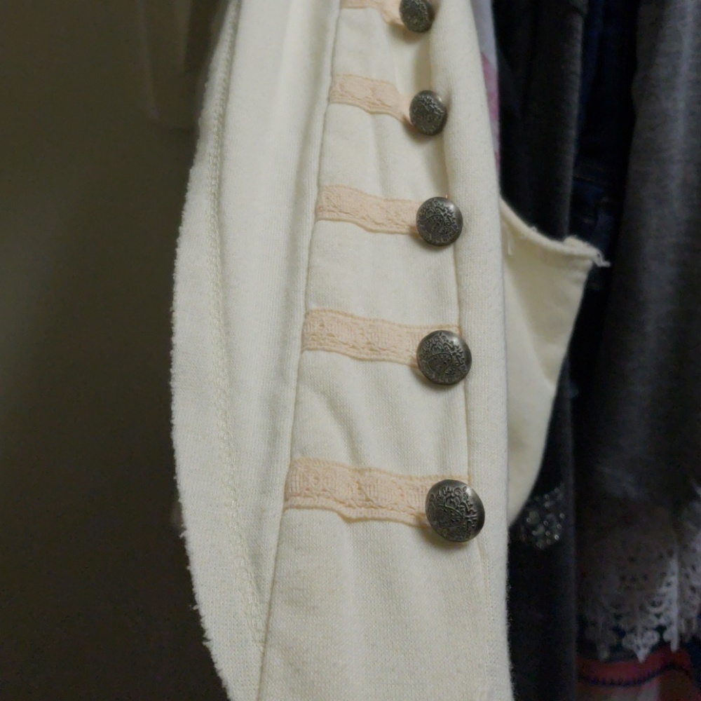 Vest - Picture 2 of 2